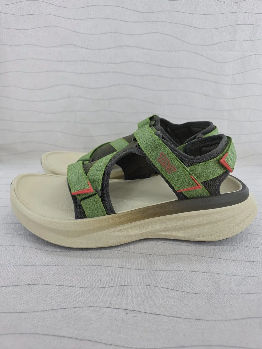 Teva Mens Aventrail R2T Dark Olive Peridot Trail Sandals 1172830-DKLV Size 11.5